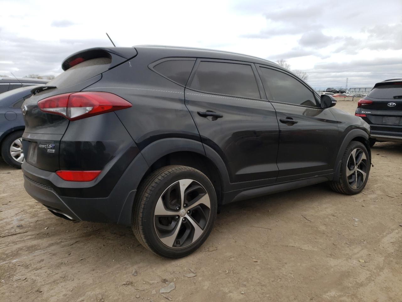 Photo 2 VIN: KM8J3CA22GU161865 - HYUNDAI TUCSON 