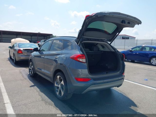 Photo 2 VIN: KM8J3CA22GU241635 - HYUNDAI TUCSON 