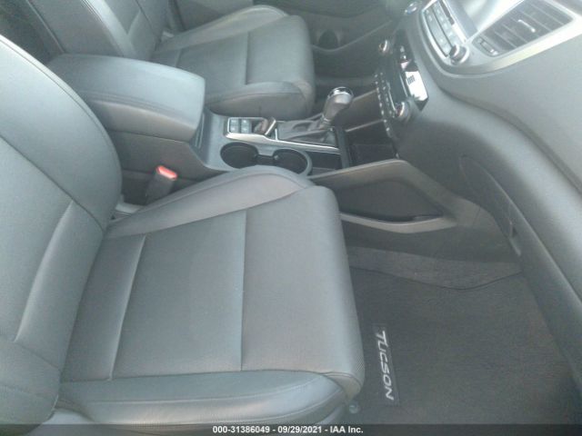 Photo 4 VIN: KM8J3CA22GU249606 - HYUNDAI TUCSON 