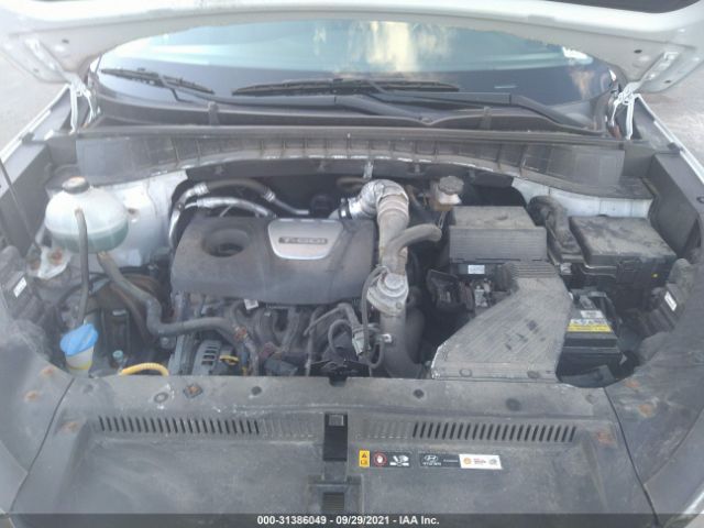 Photo 9 VIN: KM8J3CA22GU249606 - HYUNDAI TUCSON 