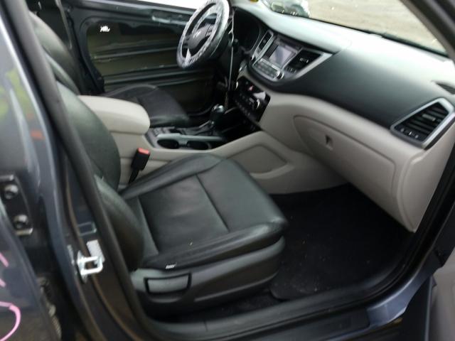 Photo 4 VIN: KM8J3CA22HU377278 - HYUNDAI TUCSON LIM 