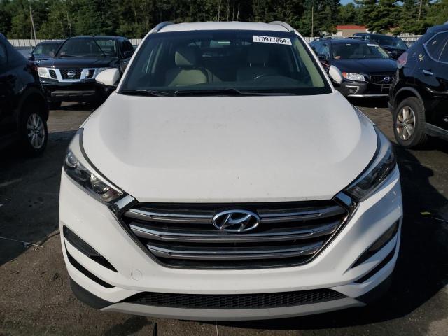 Photo 4 VIN: KM8J3CA22HU533027 - HYUNDAI TUCSON LIM 