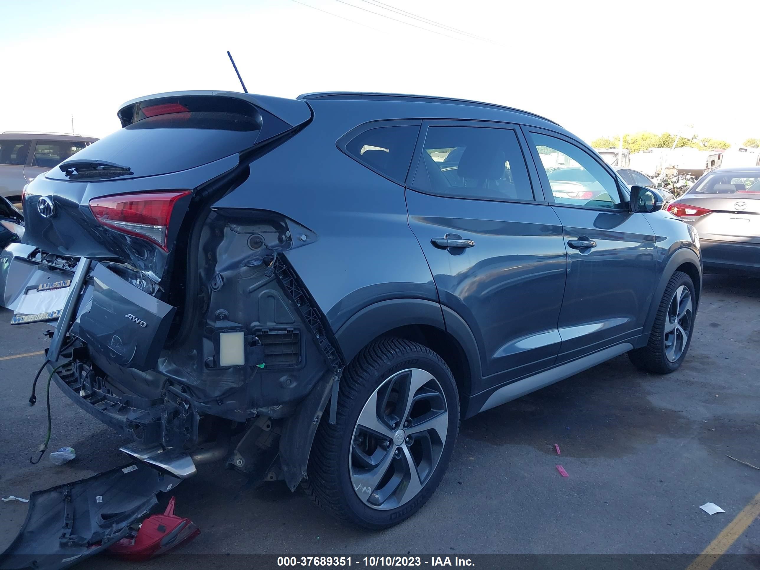 Photo 3 VIN: KM8J3CA22HU552189 - HYUNDAI TUCSON 