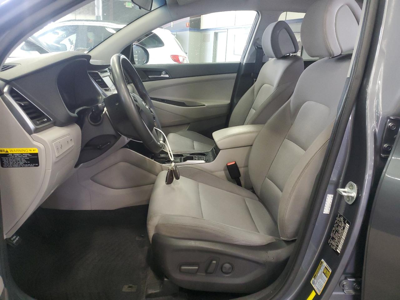 Photo 6 VIN: KM8J3CA23GU046983 - HYUNDAI TUCSON 