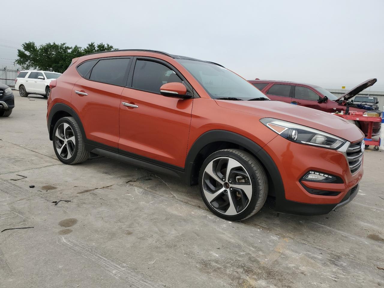 Photo 3 VIN: KM8J3CA23GU076033 - HYUNDAI TUCSON 