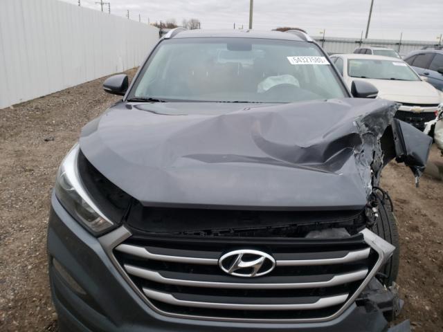 Photo 6 VIN: KM8J3CA23HU304436 - HYUNDAI TUCSON LIM 