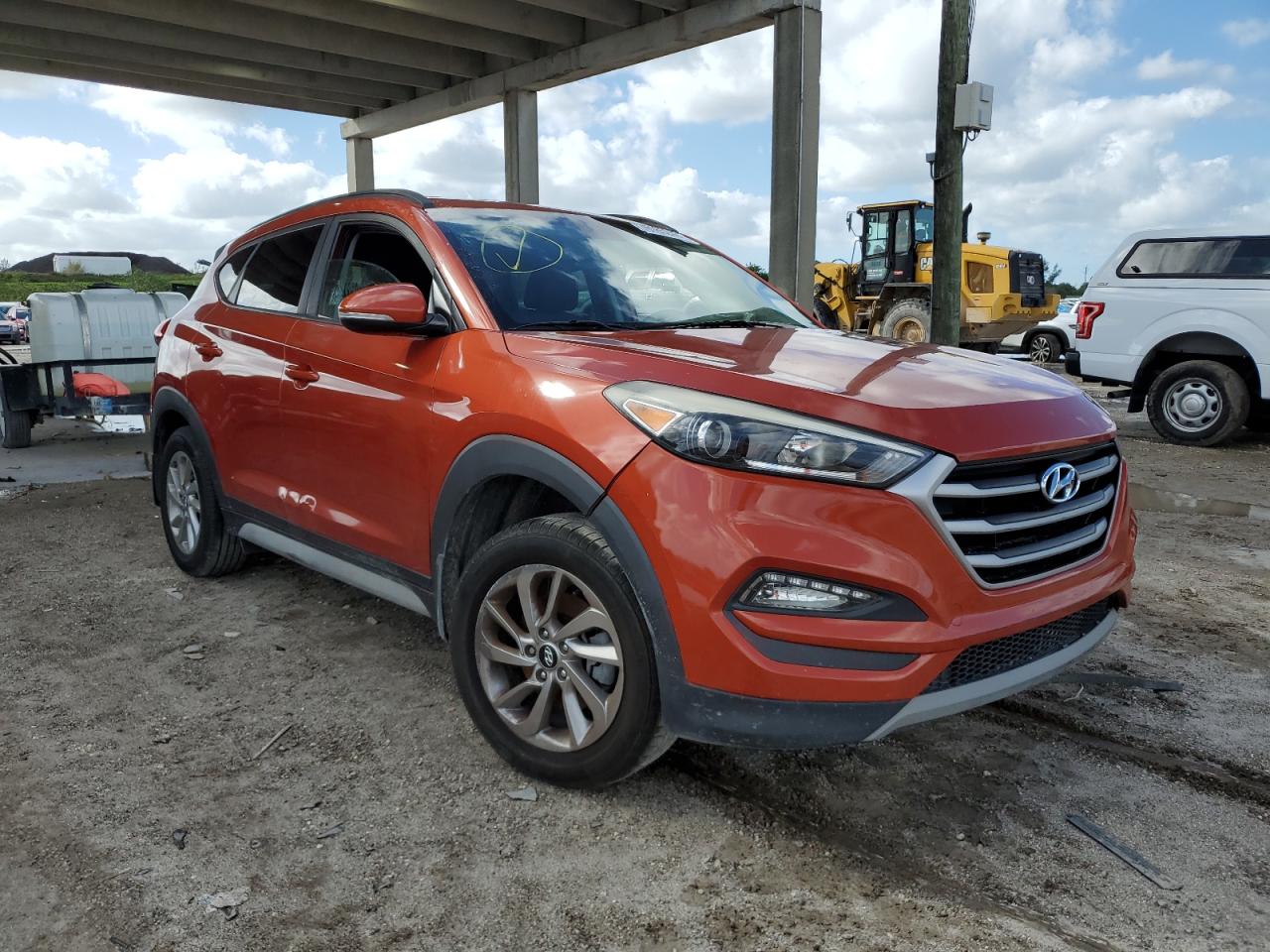 Photo 3 VIN: KM8J3CA23HU576646 - HYUNDAI TUCSON 