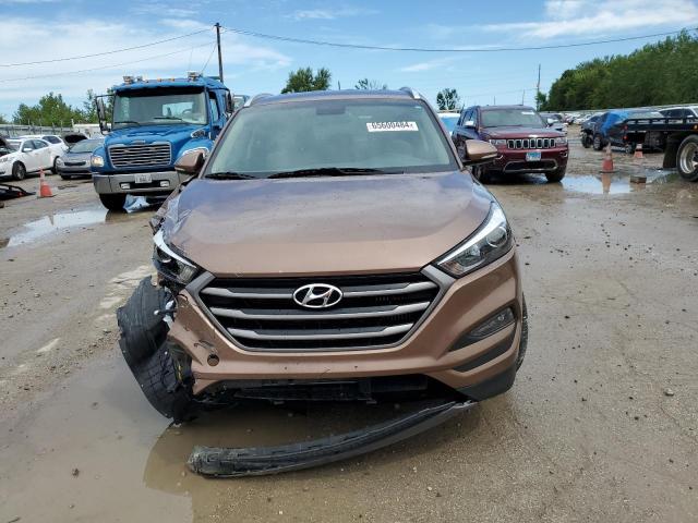 Photo 4 VIN: KM8J3CA24GU046412 - HYUNDAI TUCSON 