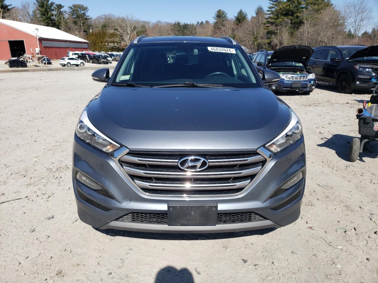 Photo 4 VIN: KM8J3CA24GU060732 - HYUNDAI TUCSON 