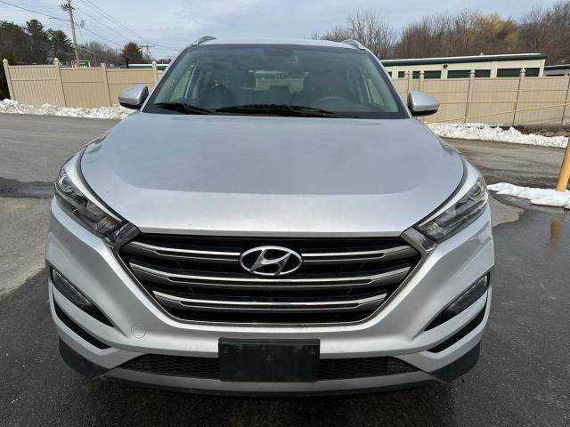 Photo 5 VIN: KM8J3CA24GU062139 - HYUNDAI TUCSON LIM 