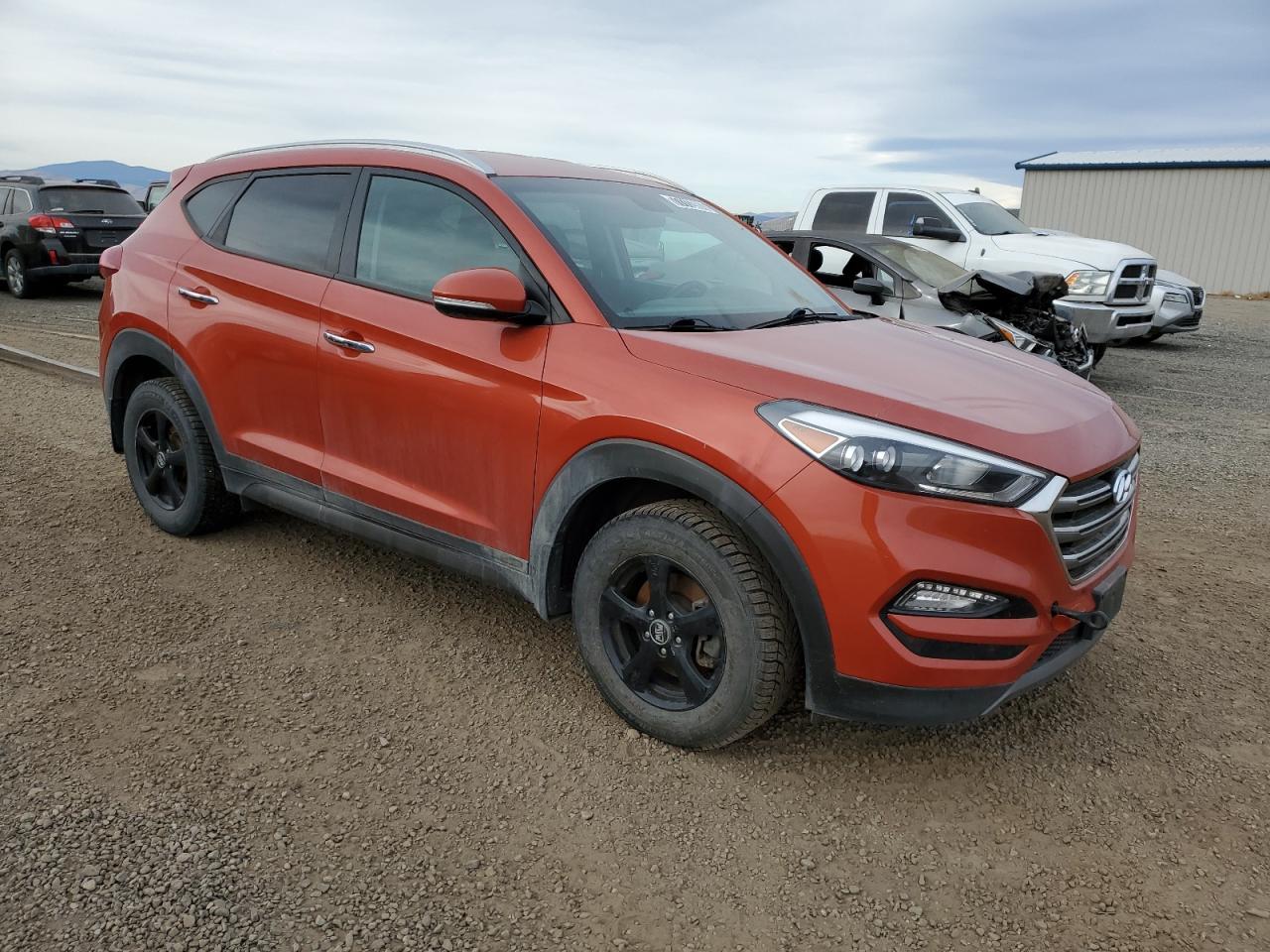 Photo 3 VIN: KM8J3CA24GU085131 - HYUNDAI TUCSON 