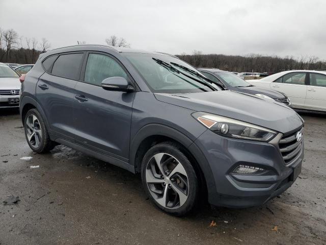 Photo 3 VIN: KM8J3CA24GU085324 - HYUNDAI TUCSON 