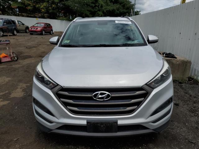 Photo 4 VIN: KM8J3CA24GU183091 - HYUNDAI TUCSON LIM 