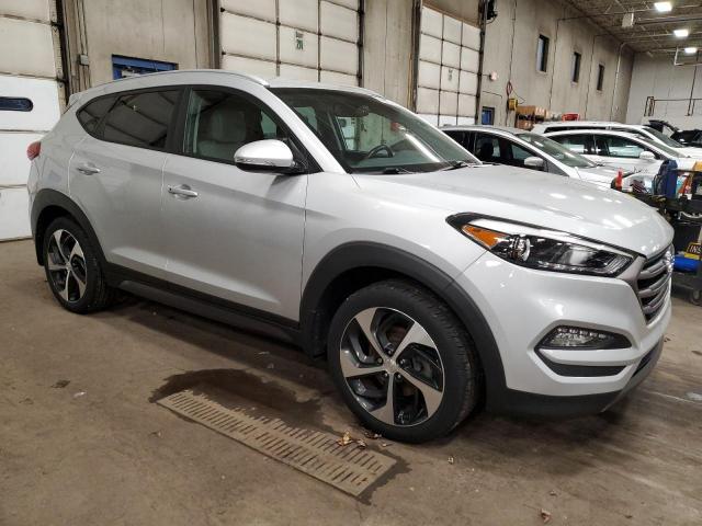 Photo 3 VIN: KM8J3CA24GU249610 - HYUNDAI TUCSON 