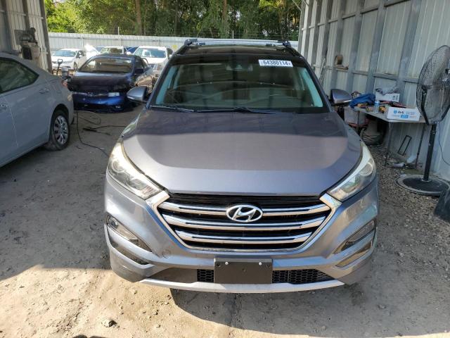 Photo 4 VIN: KM8J3CA24HU304638 - HYUNDAI TUCSON 