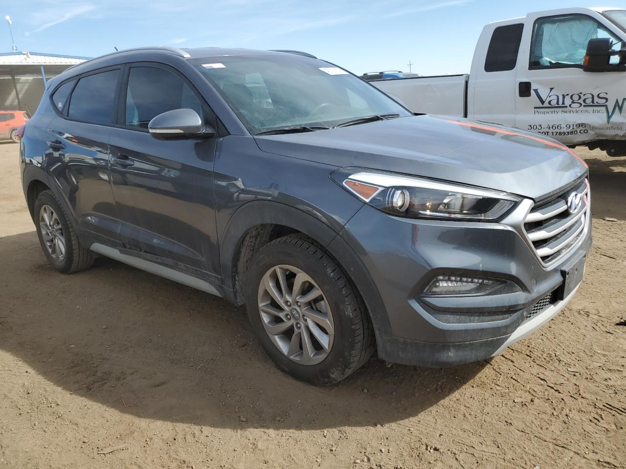 Photo 3 VIN: KM8J3CA24HU421586 - HYUNDAI TUCSON 