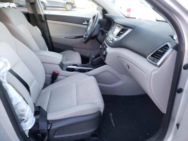 Photo 4 VIN: KM8J3CA24HU526533 - HYUNDAI TUCSON LIM 