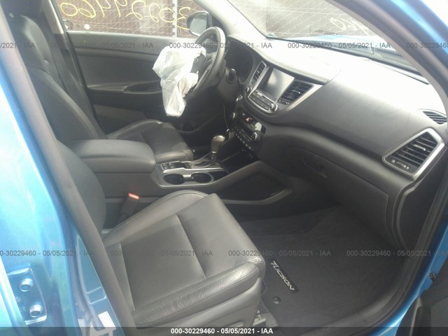 Photo 4 VIN: KM8J3CA24JU695327 - HYUNDAI TUCSON 