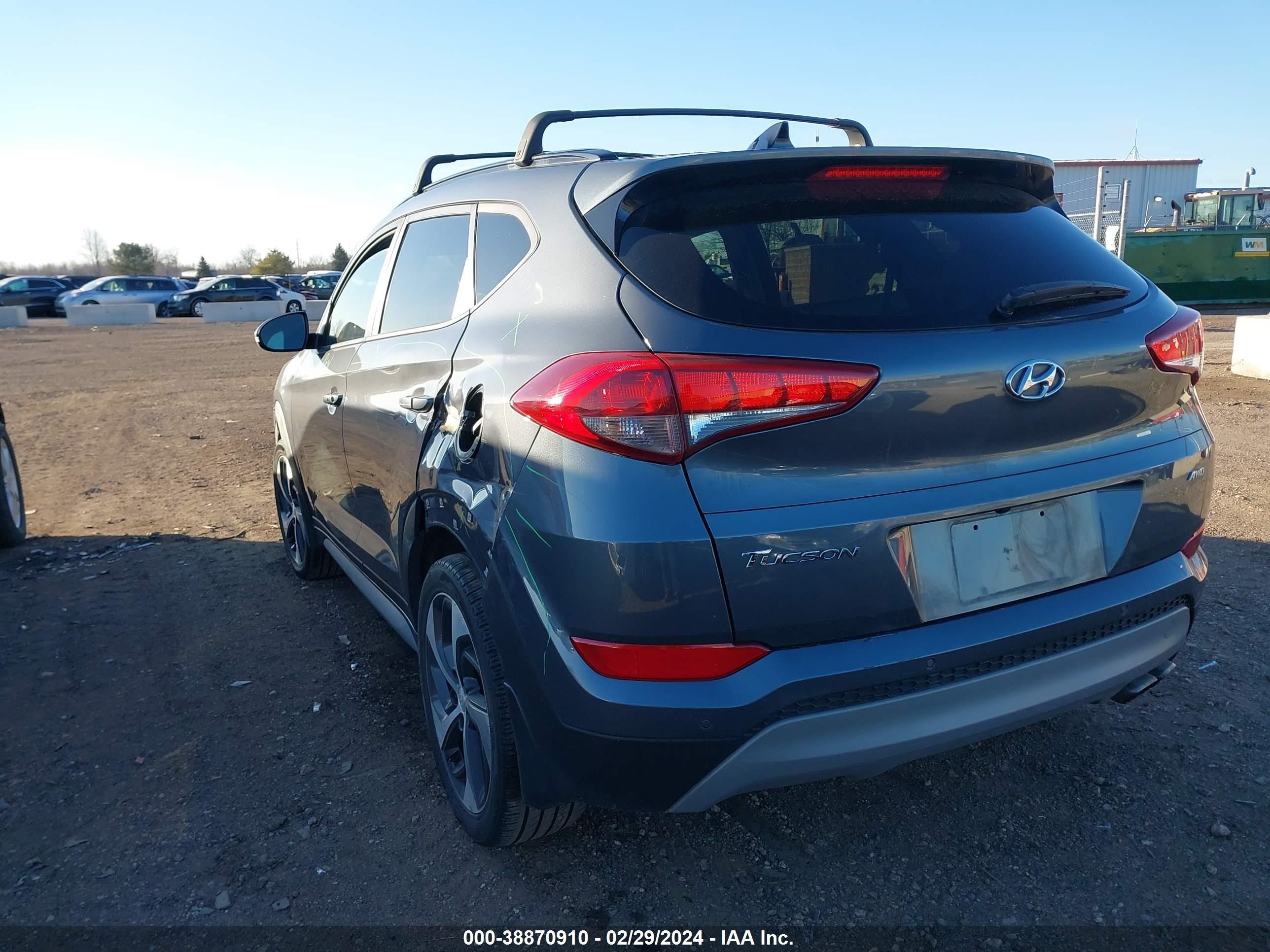 Photo 2 VIN: KM8J3CA24JU754814 - HYUNDAI TUCSON 