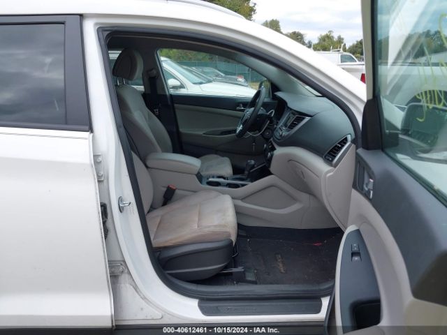 Photo 4 VIN: KM8J3CA25GU061372 - HYUNDAI TUCSON 