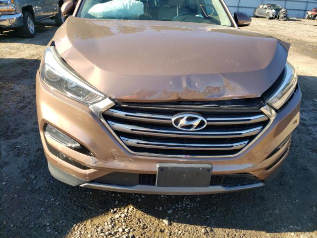 Photo 8 VIN: KM8J3CA25GU128939 - HYUNDAI TUCSON LIM 