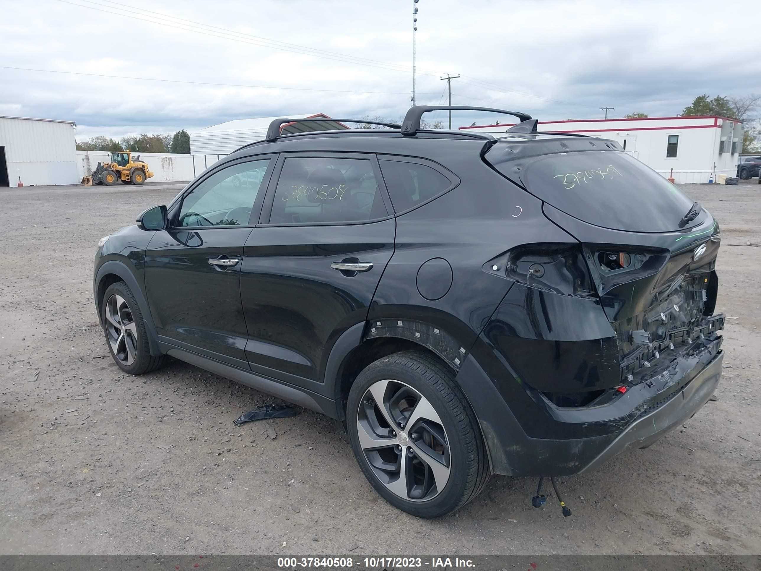 Photo 2 VIN: KM8J3CA25GU262334 - HYUNDAI TUCSON 