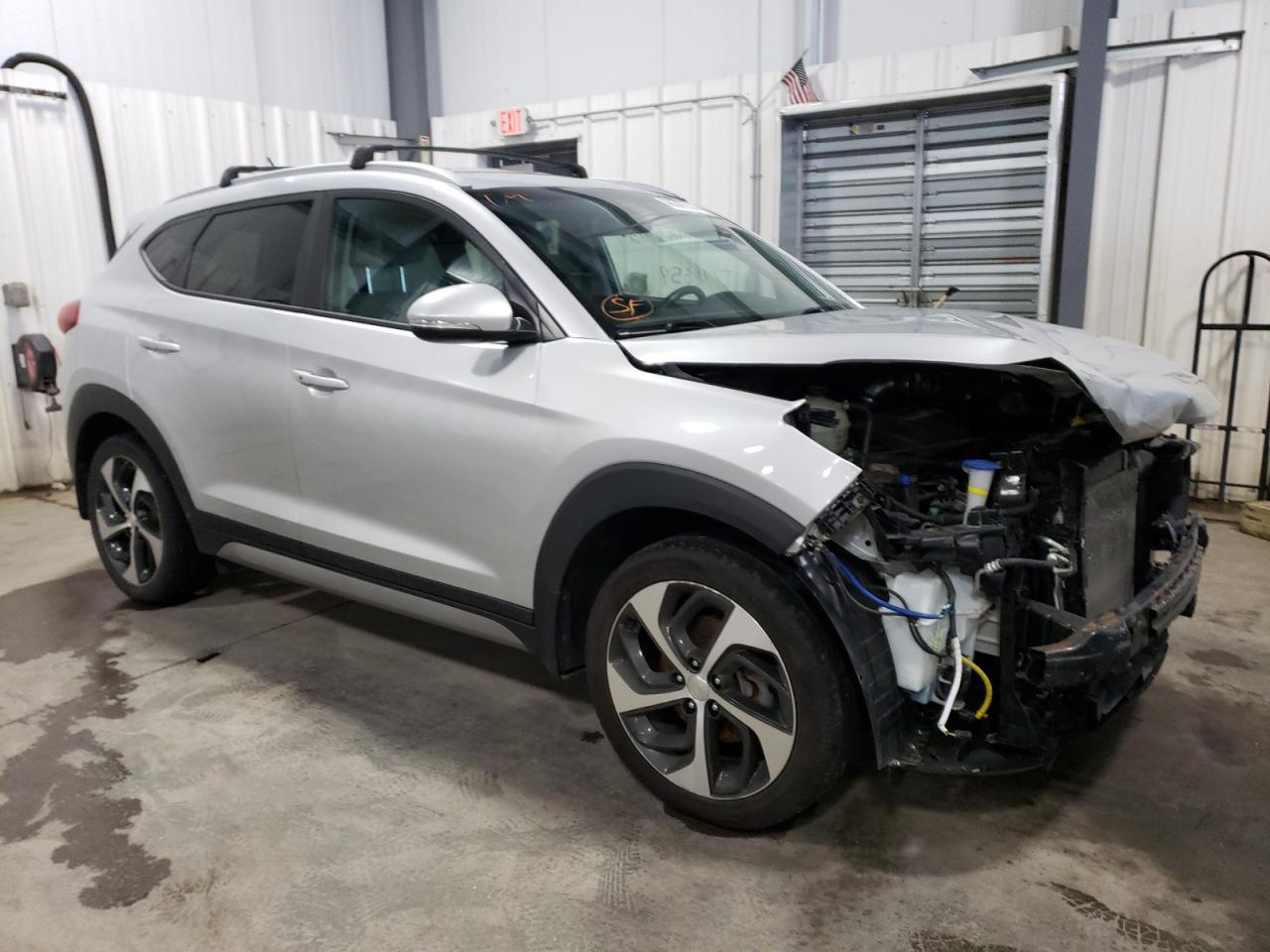 Photo 3 VIN: KM8J3CA25HU285971 - HYUNDAI TUCSON 