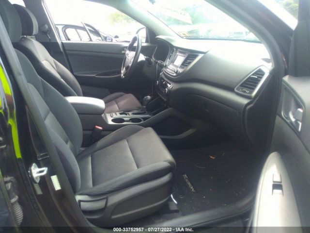 Photo 4 VIN: KM8J3CA25HU299577 - HYUNDAI TUCSON 