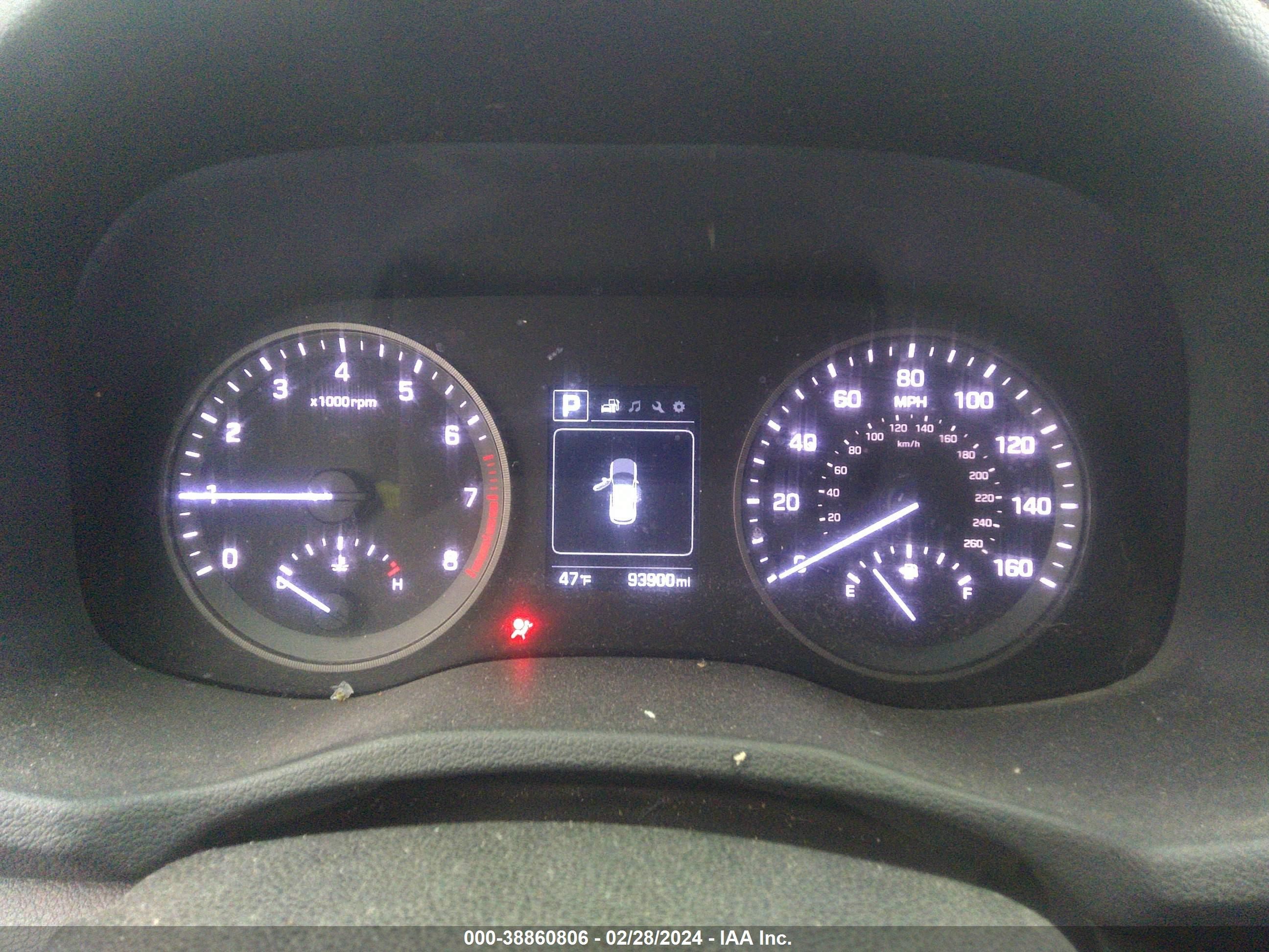 Photo 6 VIN: KM8J3CA25HU371233 - HYUNDAI TUCSON 