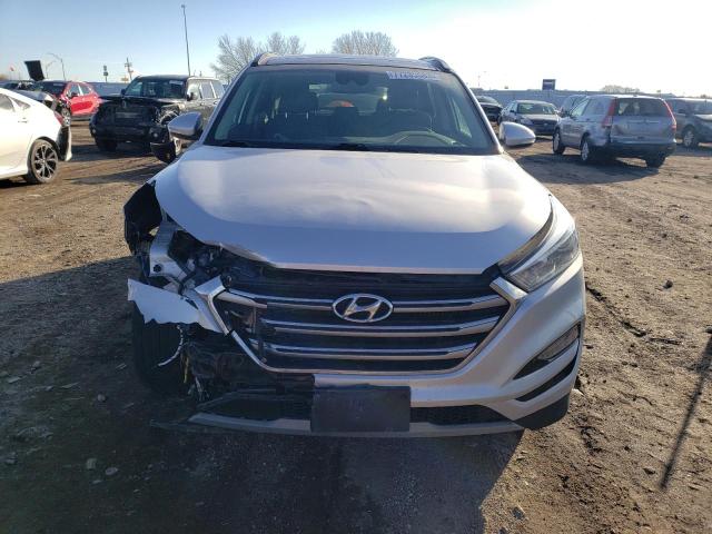 Photo 4 VIN: KM8J3CA25JU603884 - HYUNDAI TUCSON 