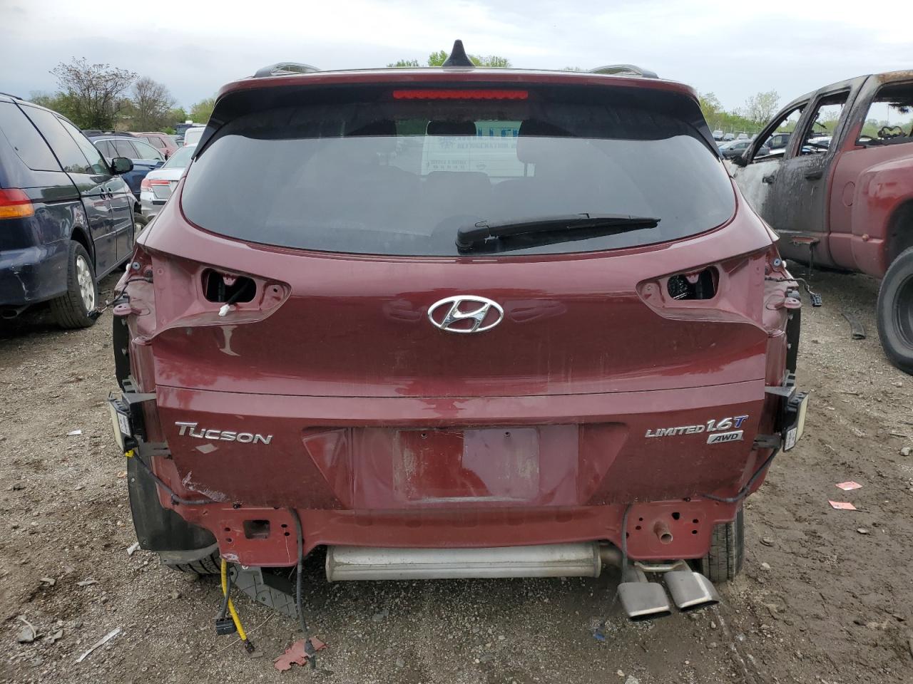 Photo 5 VIN: KM8J3CA25JU617767 - HYUNDAI TUCSON 