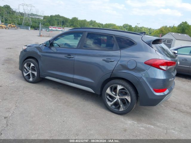 Photo 2 VIN: KM8J3CA25JU642345 - HYUNDAI TUCSON 