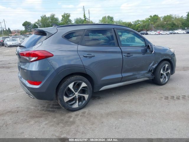 Photo 3 VIN: KM8J3CA25JU642345 - HYUNDAI TUCSON 