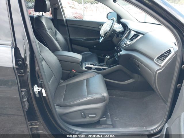 Photo 4 VIN: KM8J3CA25JU708425 - HYUNDAI TUCSON 