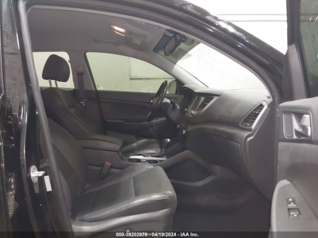 Photo 4 VIN: KM8J3CA26GU031636 - HYUNDAI TUCSON 