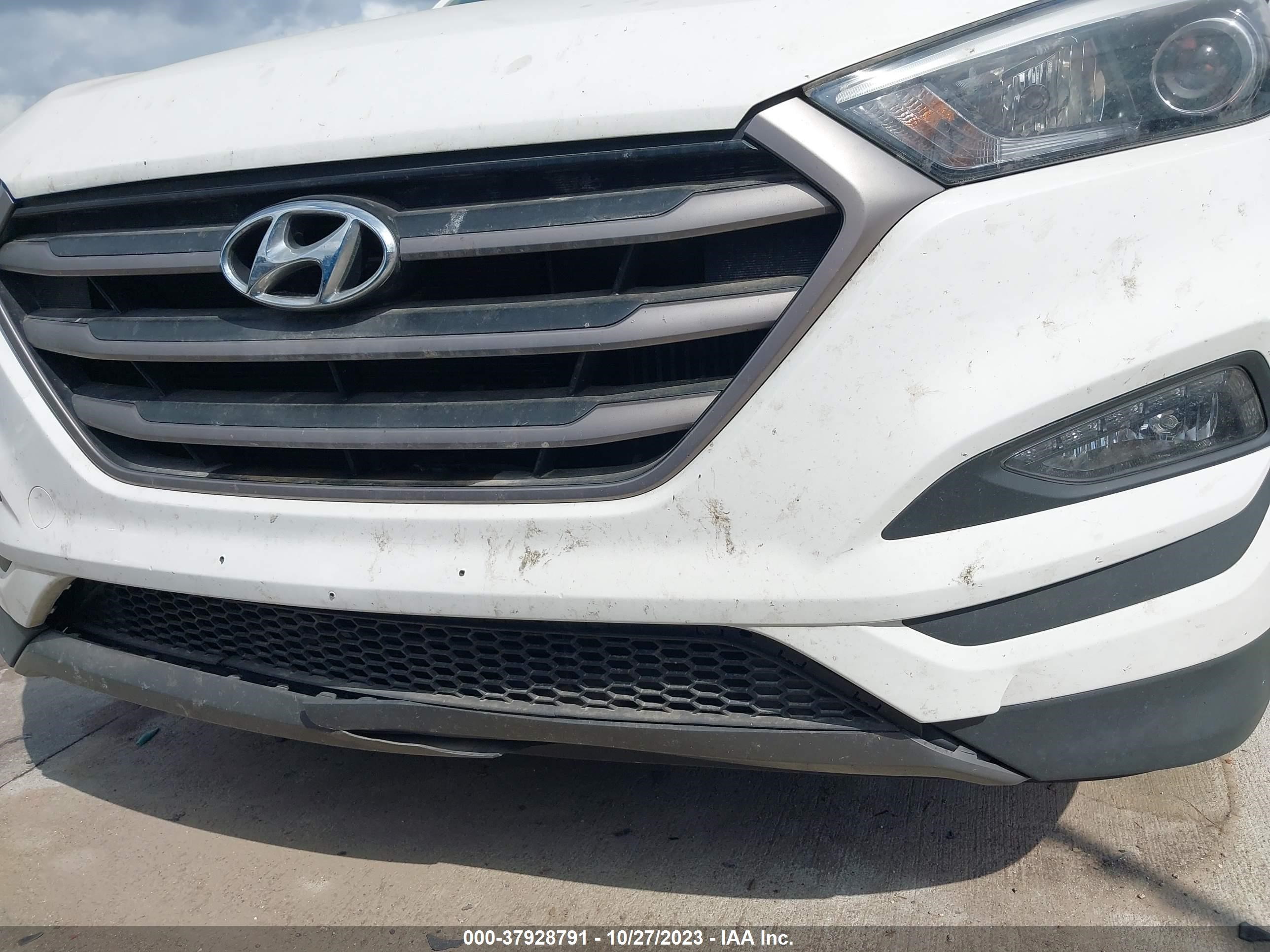 Photo 5 VIN: KM8J3CA26GU052597 - HYUNDAI TUCSON 