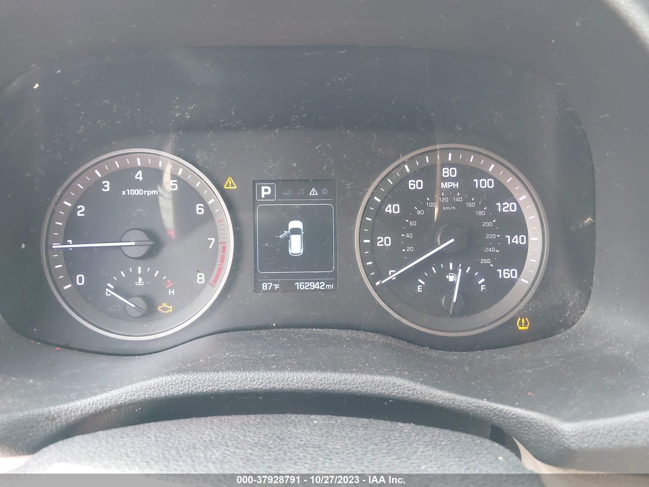 Photo 6 VIN: KM8J3CA26GU052597 - HYUNDAI TUCSON 