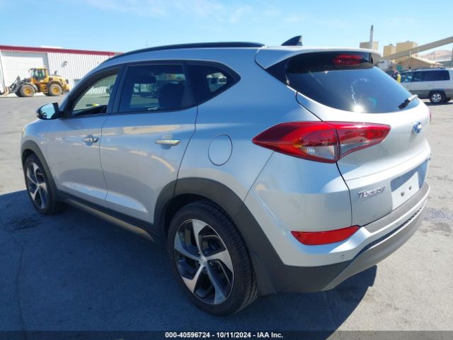 Photo 2 VIN: KM8J3CA26GU267574 - HYUNDAI TUCSON 