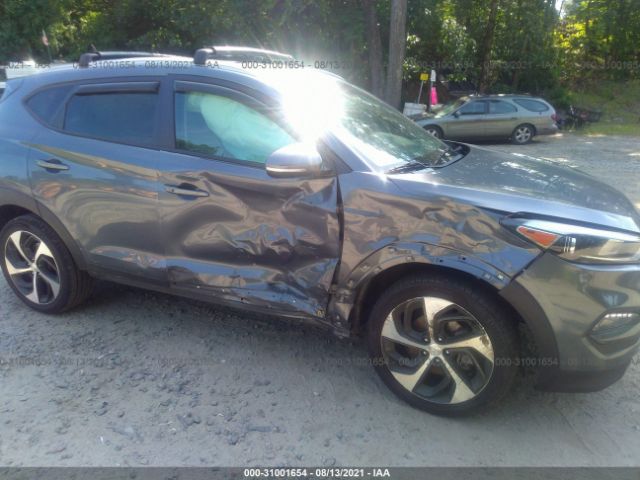 Photo 5 VIN: KM8J3CA26HU332358 - HYUNDAI TUCSON 