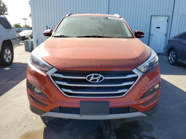 Photo 4 VIN: KM8J3CA26HU369037 - HYUNDAI TUCSON LIM 