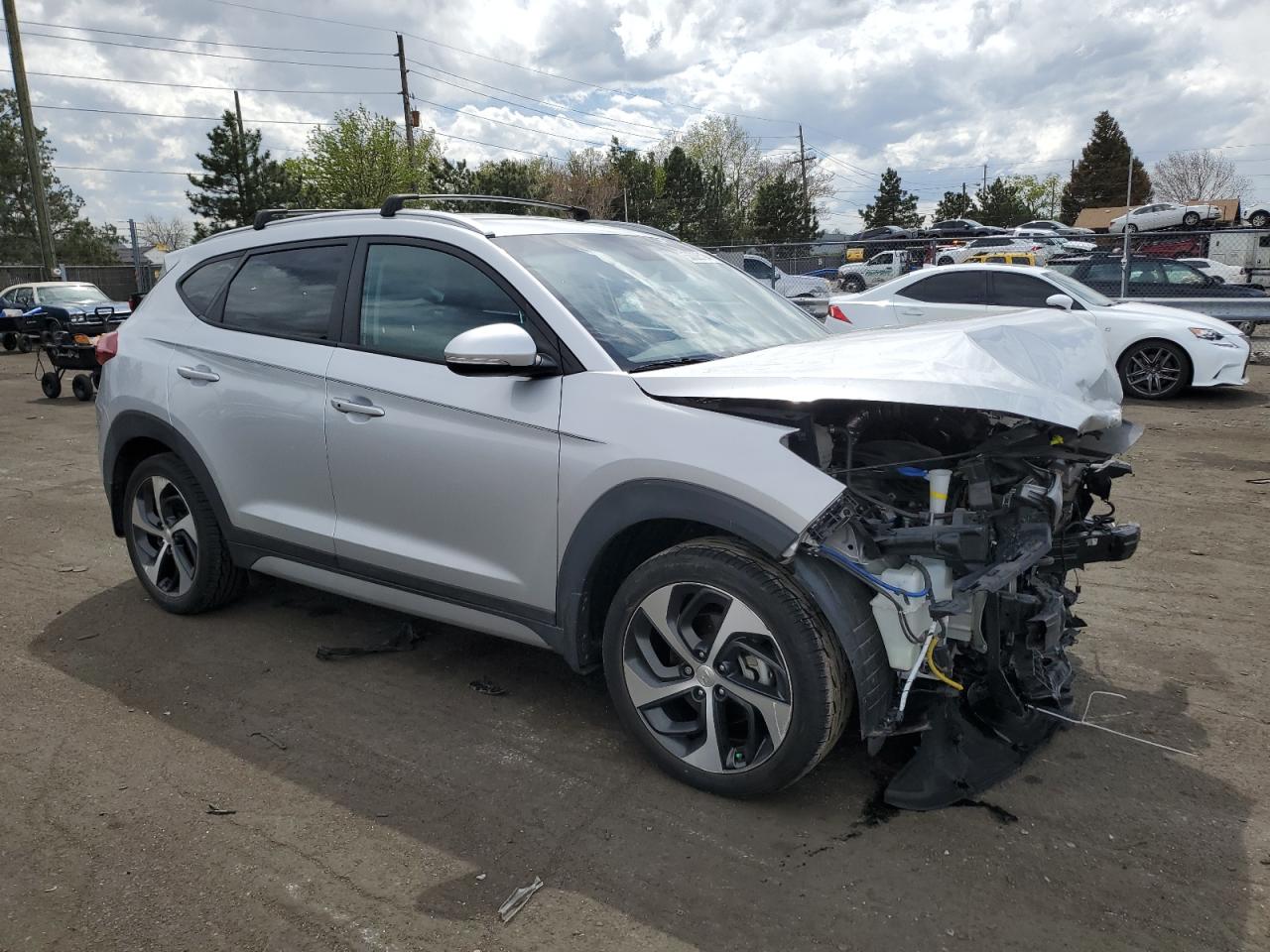 Photo 3 VIN: KM8J3CA26HU398599 - HYUNDAI TUCSON 