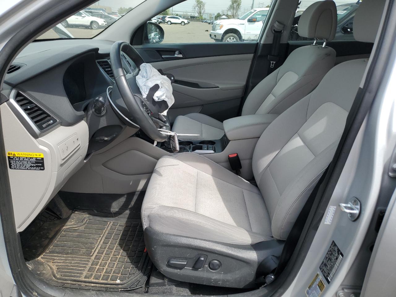 Photo 6 VIN: KM8J3CA26HU398599 - HYUNDAI TUCSON 