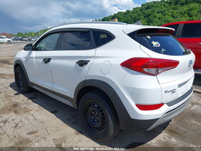 Photo 2 VIN: KM8J3CA26HU437918 - HYUNDAI TUCSON 