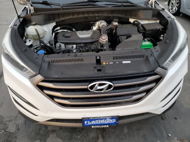 Photo 6 VIN: KM8J3CA27GU170660 - HYUNDAI TUCSON LIM 