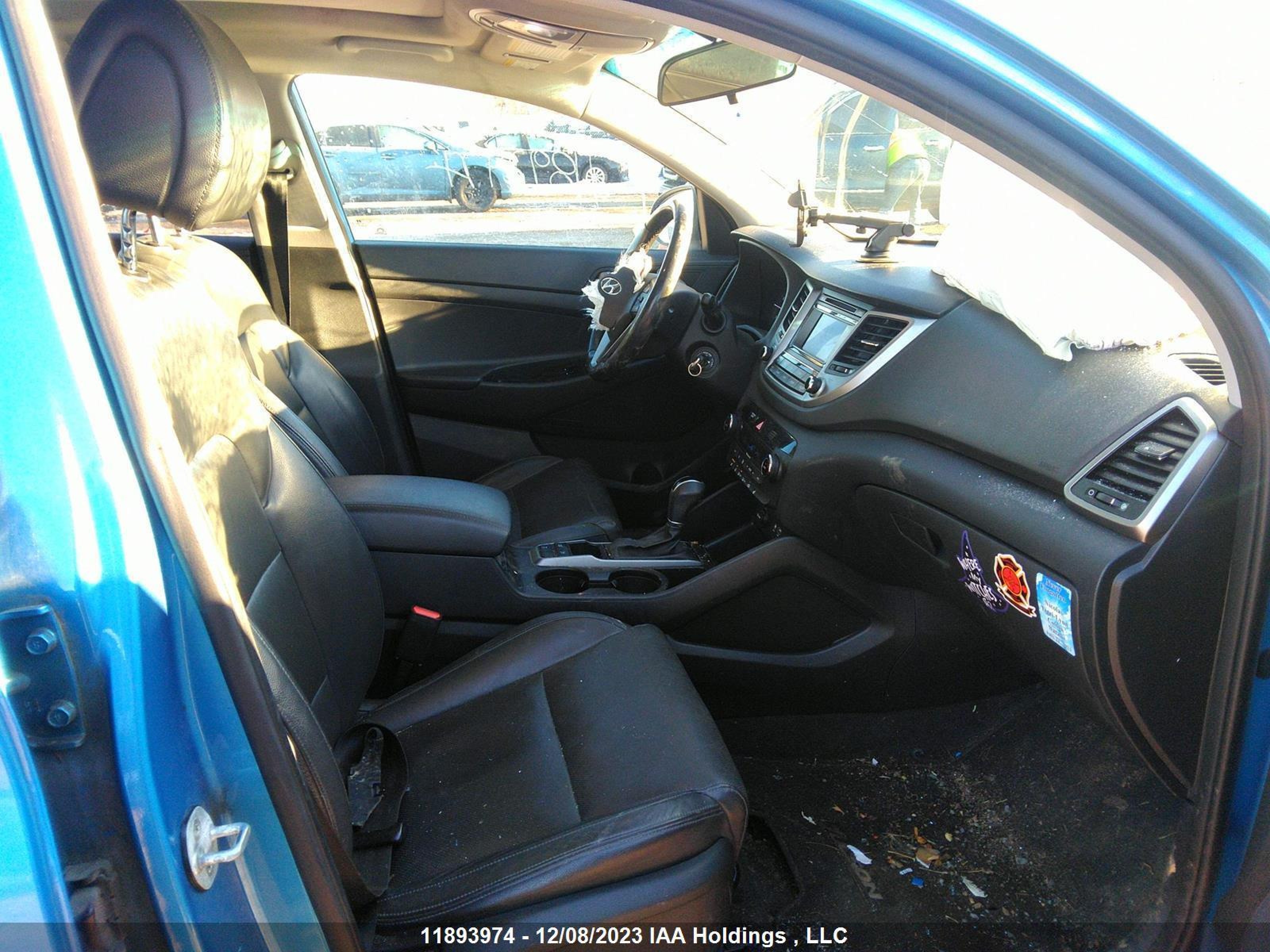 Photo 4 VIN: KM8J3CA27HU267245 - HYUNDAI TUCSON 