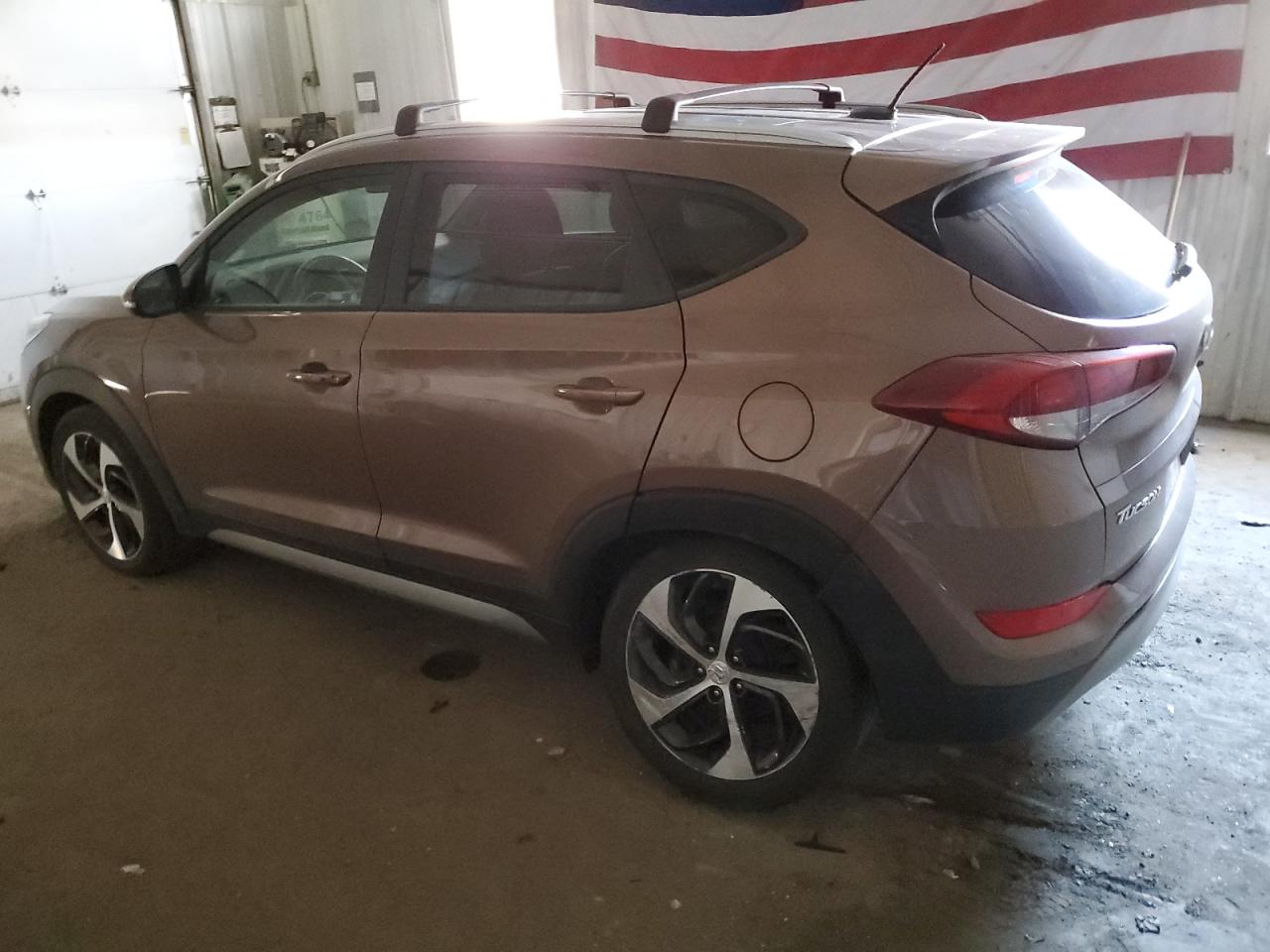 Photo 1 VIN: KM8J3CA27HU340484 - HYUNDAI TUCSON 