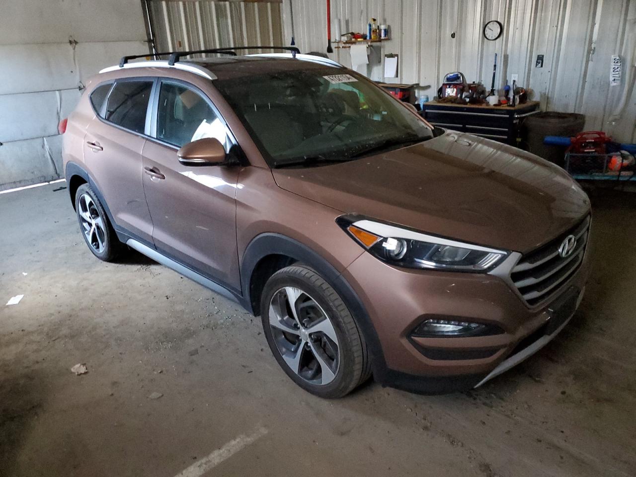 Photo 3 VIN: KM8J3CA27HU340484 - HYUNDAI TUCSON 