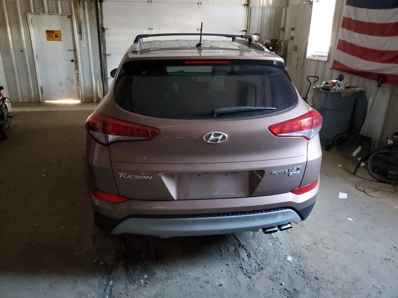 Photo 5 VIN: KM8J3CA27HU340484 - HYUNDAI TUCSON 