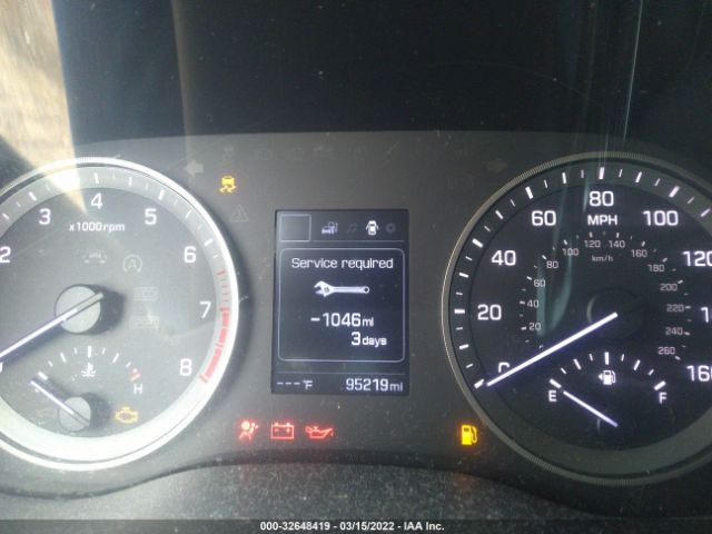 Photo 6 VIN: KM8J3CA27HU383576 - HYUNDAI TUCSON 