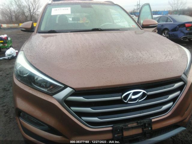 Photo 5 VIN: KM8J3CA27HU387112 - HYUNDAI TUCSON 